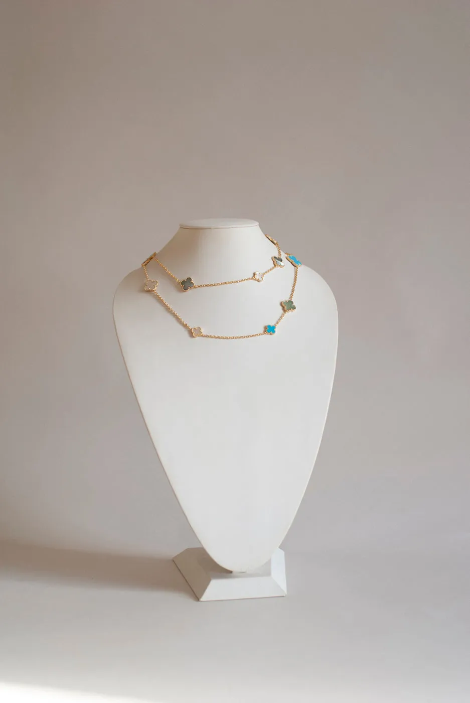 Mixed Size Turquoise and White and Gray Mother of Pearl Quatrefoil Gold Plated Necklace