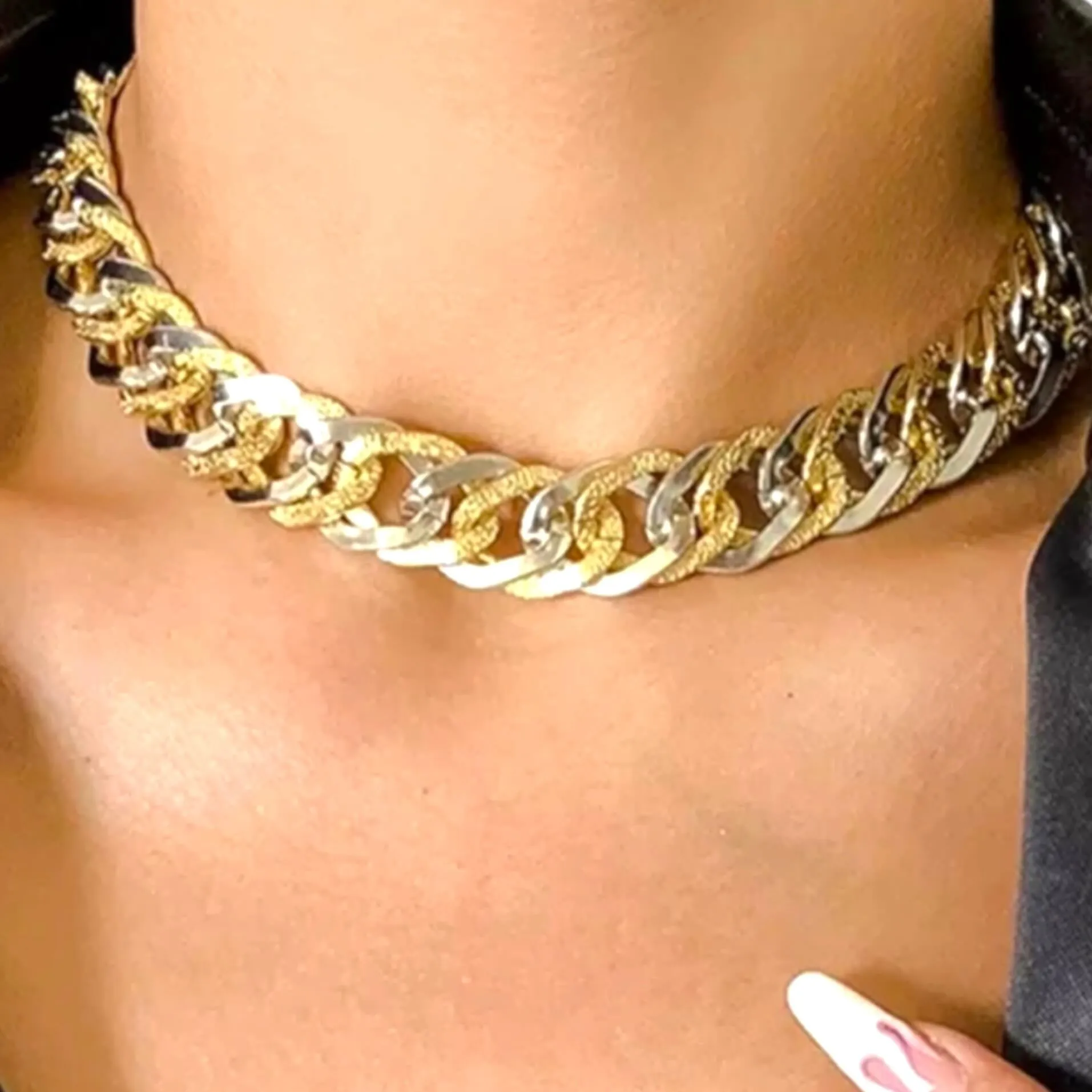 Women's Textured Chunky Gold Necklace